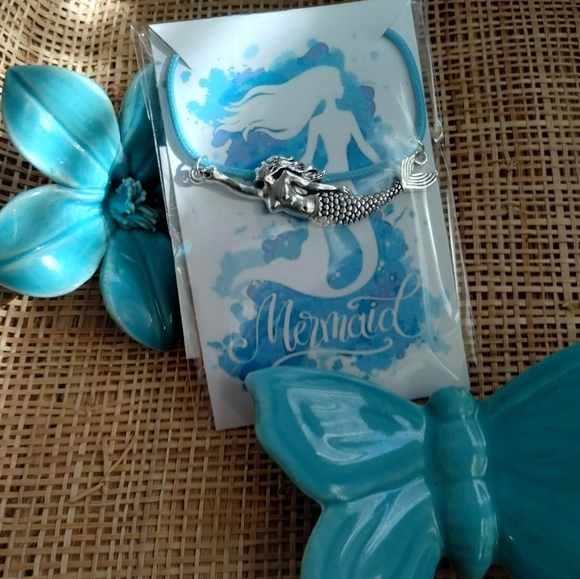 New in package Mermaid Necklace - Picture 13 of 14